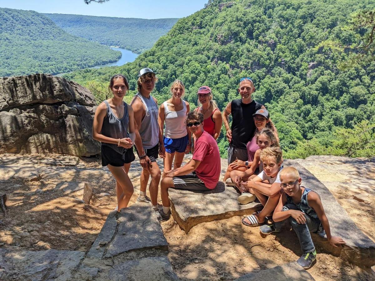 Eden Cabin Forested Tiny Home On Lookout Mtn チャタヌーガ エクステリア 写真